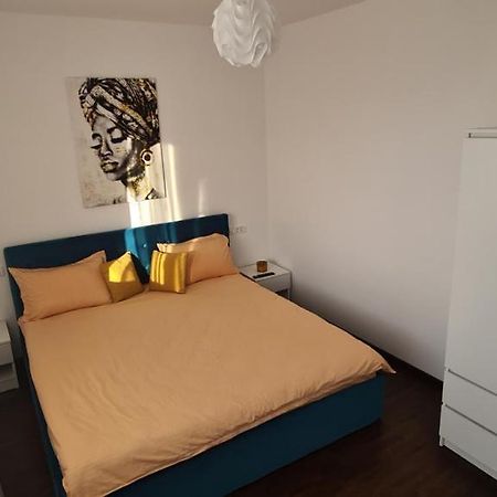 Belvedere Delux Apartment Дева Экстерьер фото